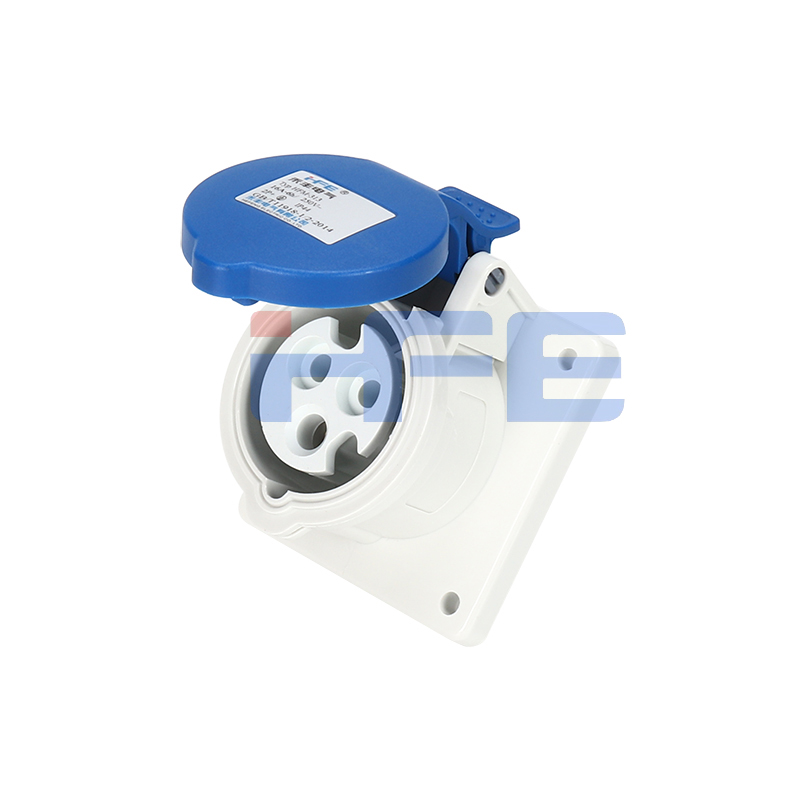 313 IP44 16A 3P