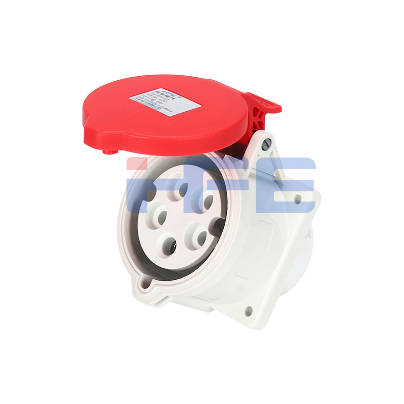 325 IP44 32A 5P