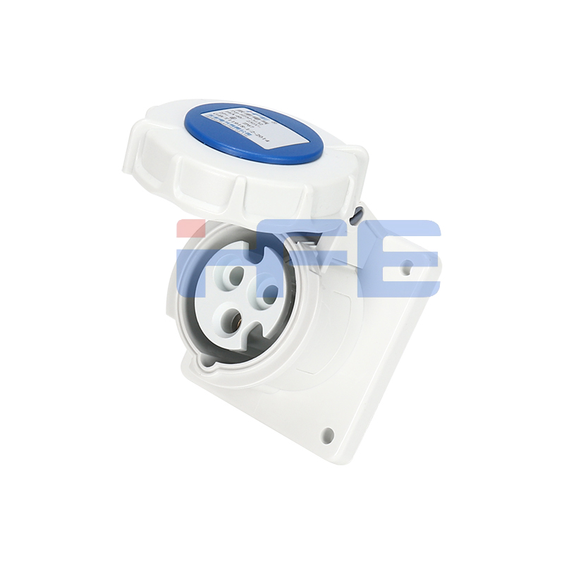 3132 IP67 16A 3P