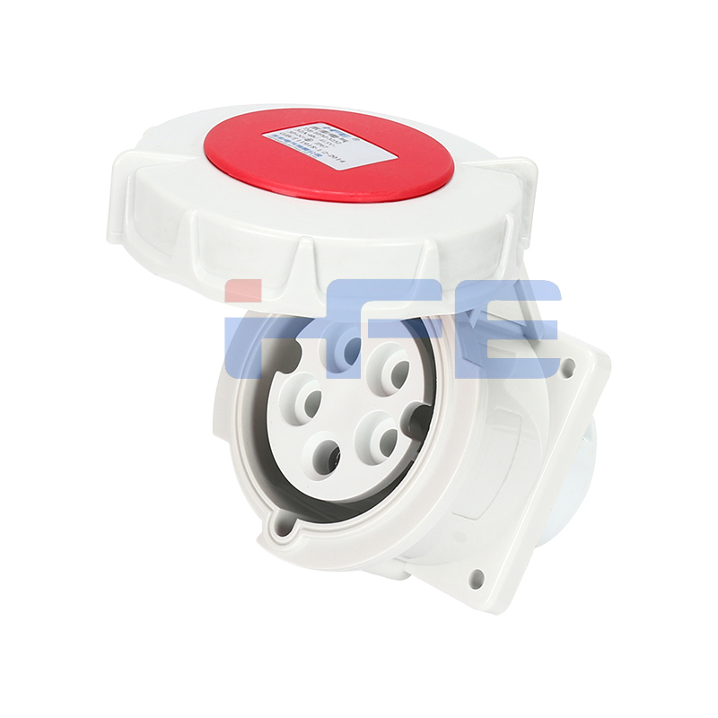 3252 IP67 32A 5P