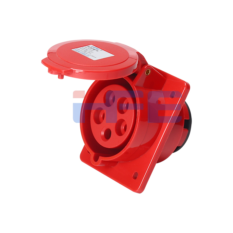 425 IP44 32A 5P